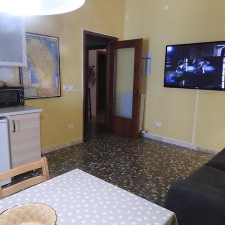Ferienwohnung Oleandro E Glicine Lecce Exterior foto