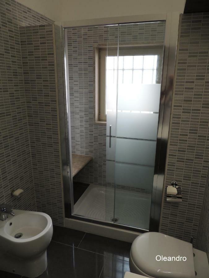 Ferienwohnung Oleandro E Glicine Lecce Exterior foto